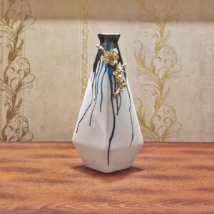 Porcelain High Quality Ornamental Decorative Vase