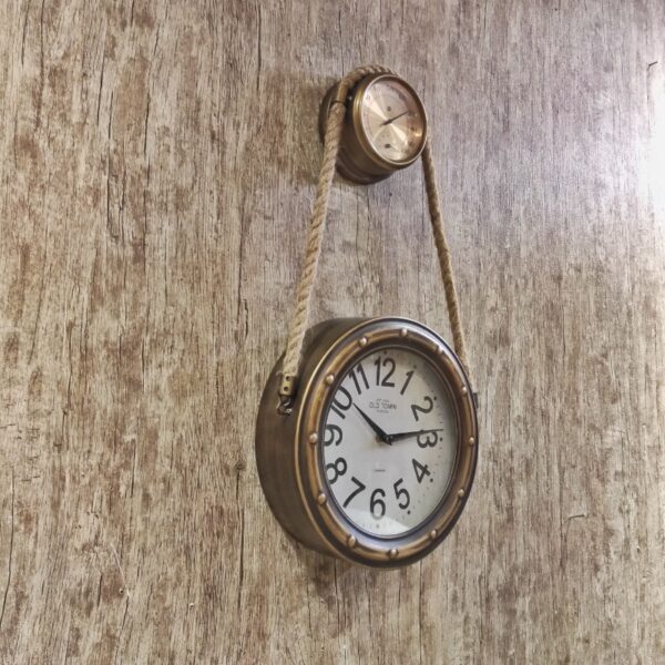 Metal Frame Vintage Style Roof Wall Clock - Image 3