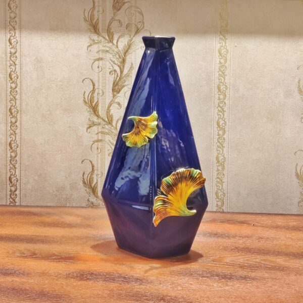 Porcelain High Quality Ornamental Decorative Vases Set - Image 2