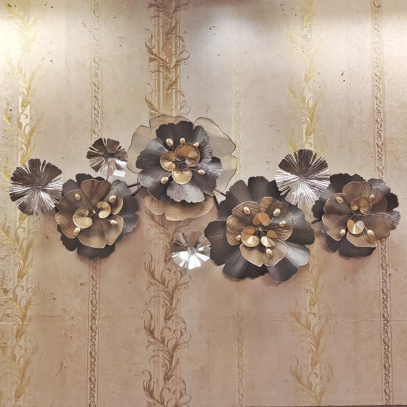 Metal wall decor