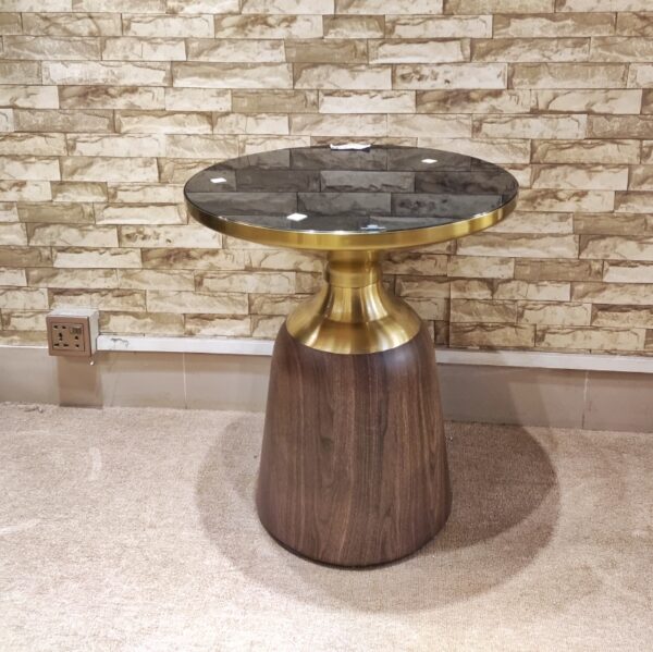 Metalllic Decorative Corner Table