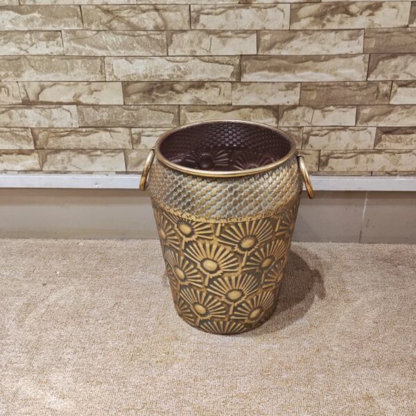 Full Metal Vintage Style Decorative Vase Set - Image 4